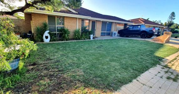 33 Hyland Crescent, Clarkson, WA 6030, Australia