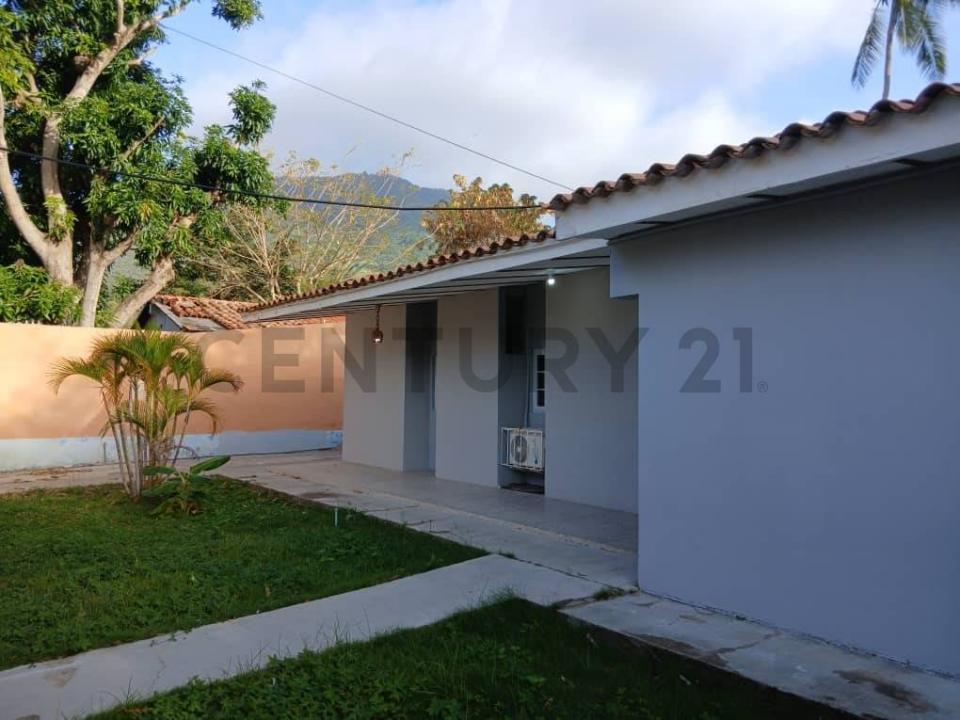 Juan Tineo Arismendi Casa La Fuente, La Plaza De Paraguachí, Nueva Esparta 6301, Venezuela