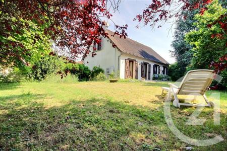 Mer, Centre-Val De Loire 41500, France