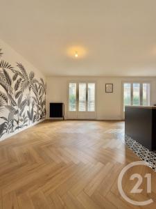 Moulins, Auvergne 03000, France