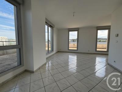 Lyon, Rhône-Alpes 69007, France