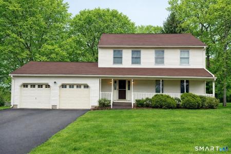 26 Geraldine Dr, 300, Connecticut 06770, USA