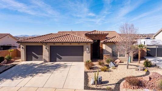 687 N MILLCREEK SPRINGS DR, Waszyngton, Utah 84780, USA