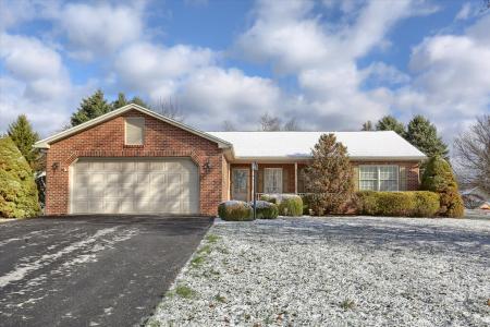 104 Farmhouse CT, Mifflintown, Pennsylvania 17059, USA