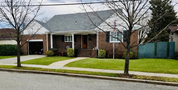 6 Walter Pl., Secaucus, NJ 07094, USA
