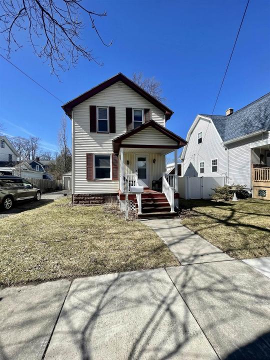 1011 N Lincoln, Bay City, Michigan 48708, États-Unis