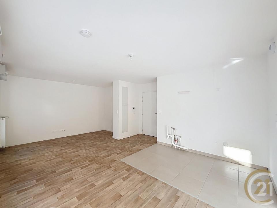 Deville Les Rouen, Haute-Normandie 76250, Pháp