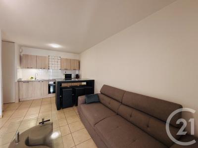 Lyon, Rhône-Alpes 69007, France