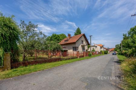 K Jezírku, Horní Bezděkov, Kladno 27351, Republika Czeska