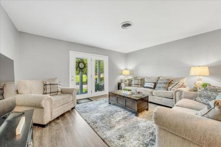 1302 Doctor Martin Luther King Jr B#1, Murfreesboro, Tennessee 37130, USA