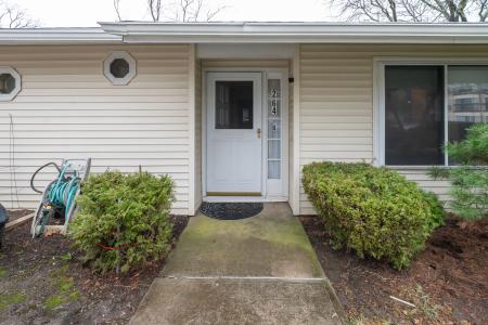 264B Crosse Dr, Monroe, NJ 08831, USA