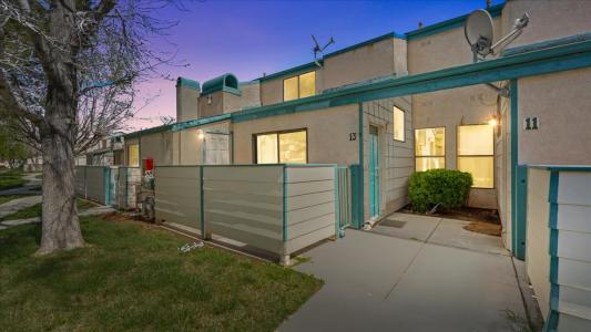 44460 15th St E # 13, Lancaster, California 93535, USA