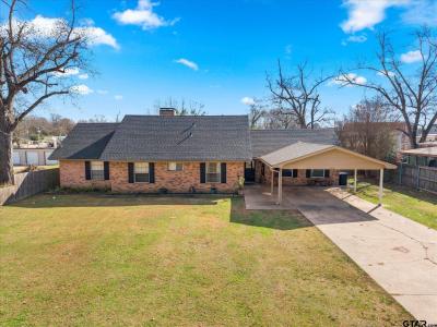 337 Daingerfield, Pittsburg, Texas 75686, USA