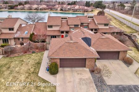 2735 Inverness, Bay City, 密西根州 48706, 美國