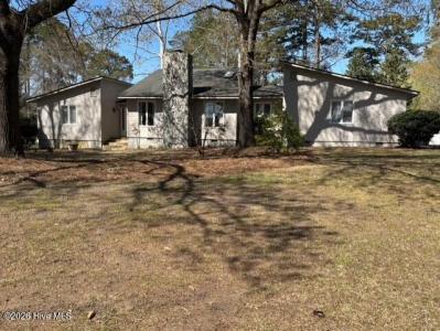 2422 Tram Road, New Bern, North Carolina 28562, USA