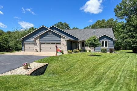 10522 24th Avenue, Eau Claire, Wisconsin 54703, USA