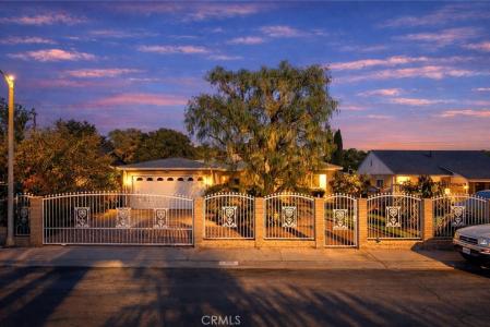 8838 Murietta, Panorama City, California 91402, USA