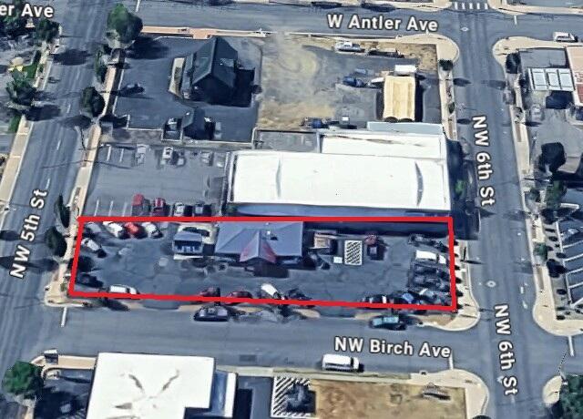 560 NW Birch Avenue, Redmond, 俄勒冈州 97756, 美国