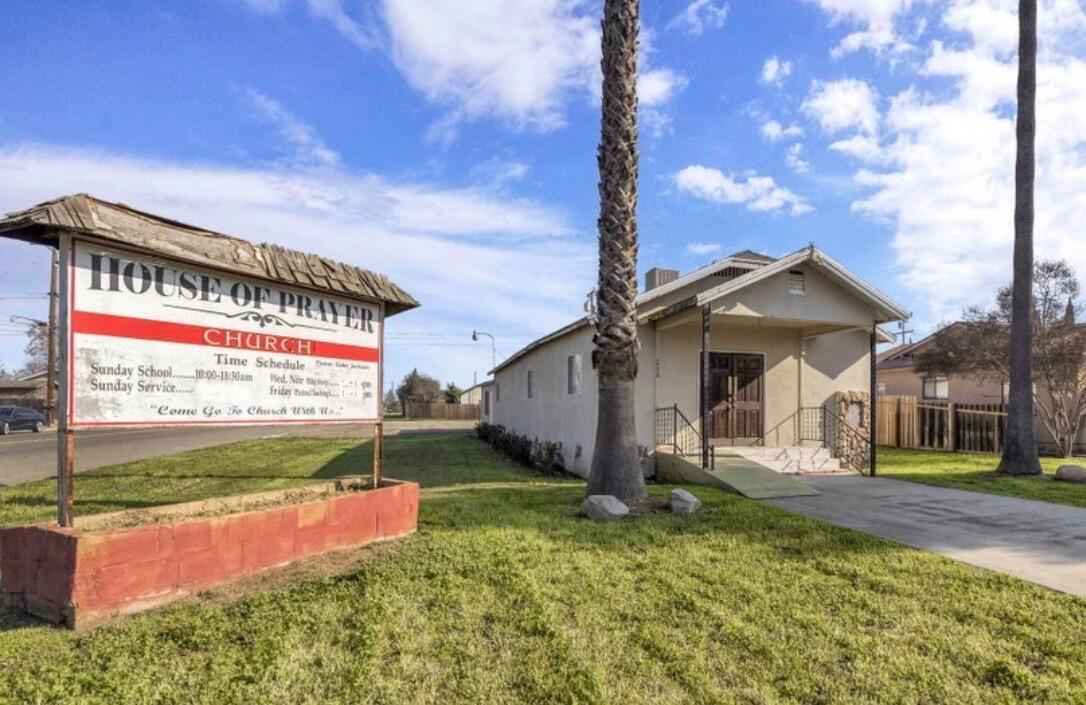 260 N Los Angeles Street, Tulare, California 93274, Estados Unidos