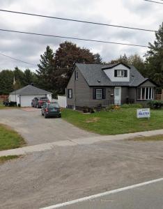 3385 BROCK STREET N, Whitby, Ontario L1R 3J6, Canada