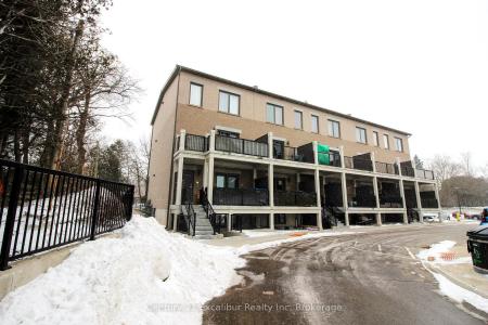 360 QUEEN STREET E, Centre Wellington, Ontario N1M 1T4, Canada