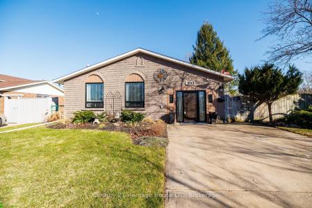 3112 USSHER STREET, Niagara Falls, Ontario L2G 6M2, Canada