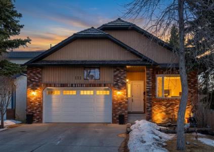 111 EDFORTH PLACE NW, Calgary, Alberta T3A 3V3, Canada