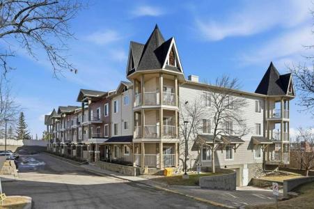 70 PANAMOUNT DRIVE NW, Calgary, Alberta T3K 5Z1, Canada