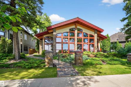 12 WELLINGTON CRESCENT NW, Edmonton, Alberta T5N 3V2, Canada