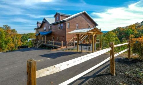 1481 Sleepy Valley Lane, Sevierville, Tennessee 37876