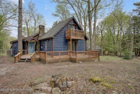 8 Buttonwood Road, Lake Harmony, Pennsylvania 18624, Amerika Birleşik Devletleri