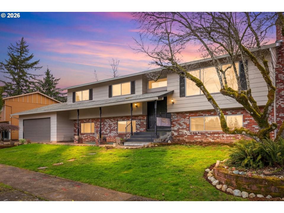 205 SE Olvera Ave, Gresham, Oregon 97080