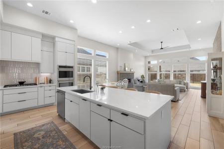 4906 Pearl River Court, College Station, Texas 77845, USA