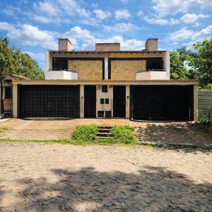 FELICIANO GONZALEZ CASI JULIO CORREA , Mburucuyá, Asunción 00001, 巴拉圭