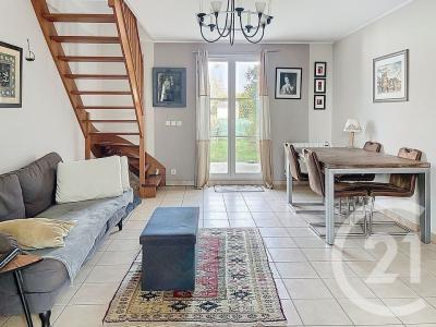 Lisses, Île-de-France 91090, France