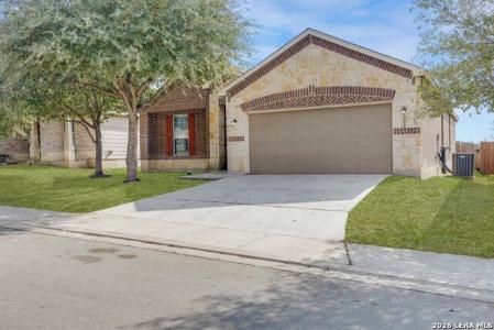 322 Walnut Crest, Selma, Texas 78154, USA