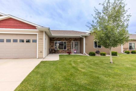 1716 Miller Lane, Aberdeen, SD 57401, USA