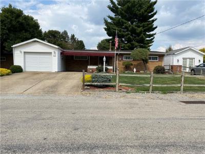 2647 Paige St., Lower Burrell, Pennsylvania 15068, USA