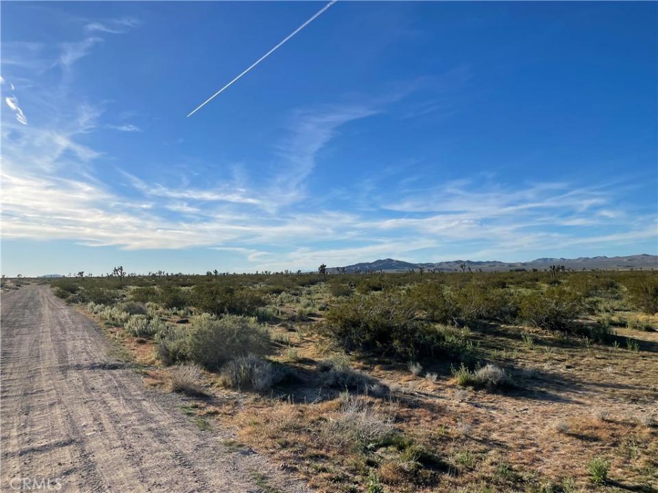 0 Chamberlain Way, Adelanto, Калифорния 92311, Соединенные Штаты