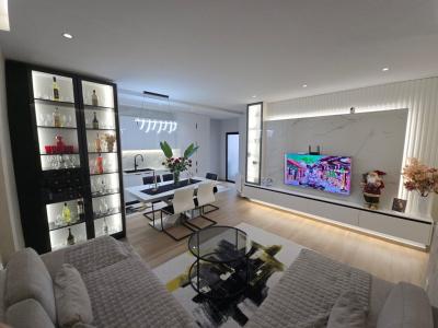 Ish Kombinati, Vlorë, Albania