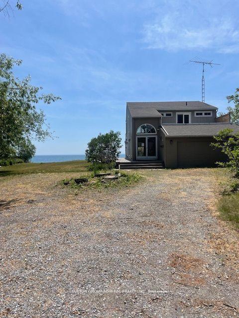 151 CEDAR CREST BEACH ROAD, Clarington, Ontario L1C 5R2, Canada