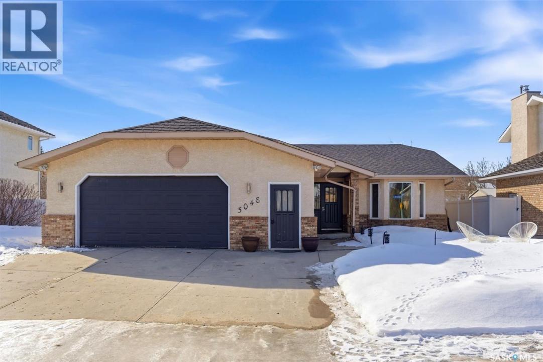 5048 QUEEN STREET, Regina, Saskatchewan S4S 7E4, Canada