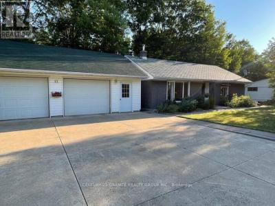 12 FOREST HILL ROAD, Bancroft (bancroft Ward), Ontario K0L 1C0, Canada