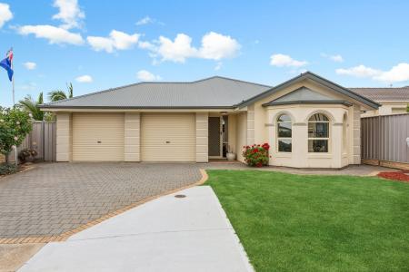 17 McGuire Court, Hackham, SA 5163, Australia