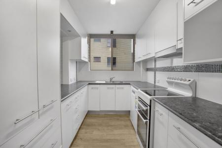 4/7 Cotton Tree Parade, Maroochydore, QLD 4558, Australia