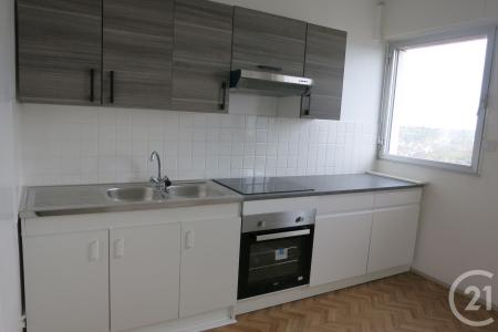 Montlucon, Auvérnia 03100, França