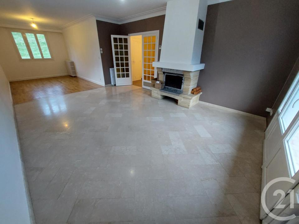 Brive La Gaillarde, Limusino 19100, França