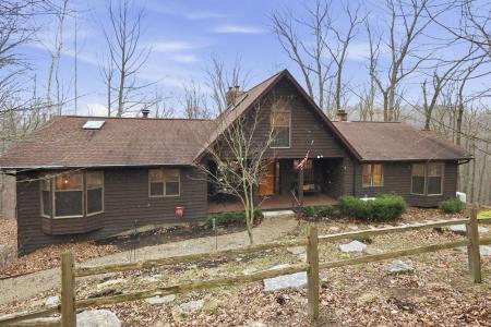 1640 Cardinal Hill Lane, Sugar Grove, Ohio 43155, USA