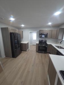 20925 Ridgemont, Harper Woods, Michigan 48225, USA