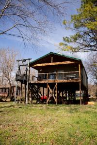 213 Spring Lake DR, Mammoth Spring, Arkansas 72554, USA